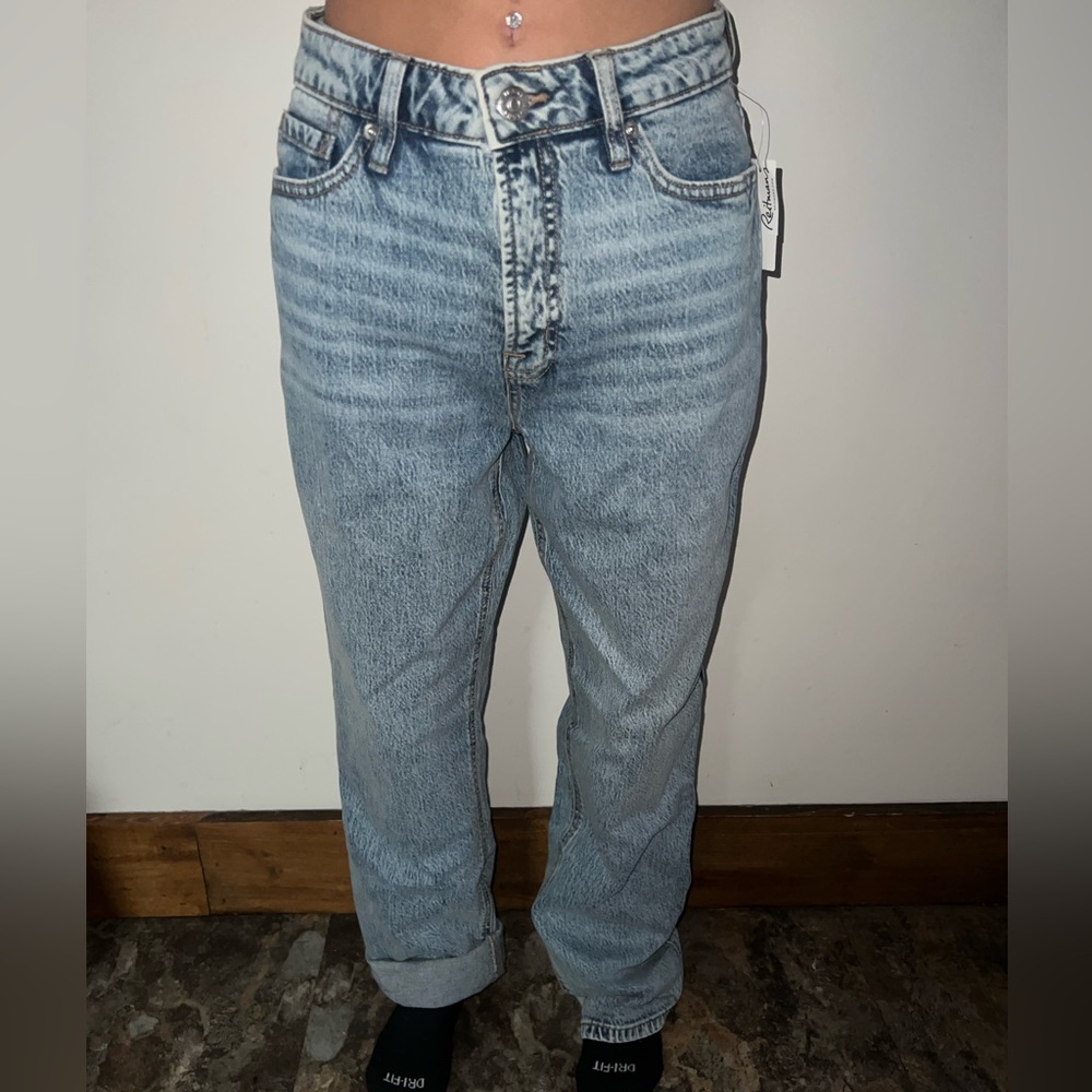 Reitman’s Straight Leg Jeans